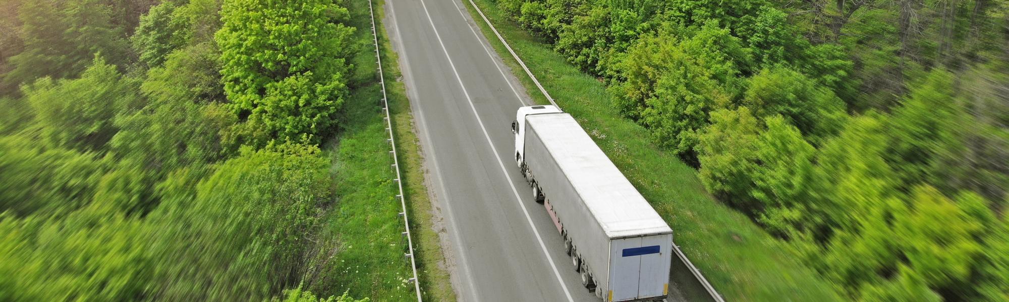 EU environment committee backs mixed deal on heavy vehicle CO₂ standards 