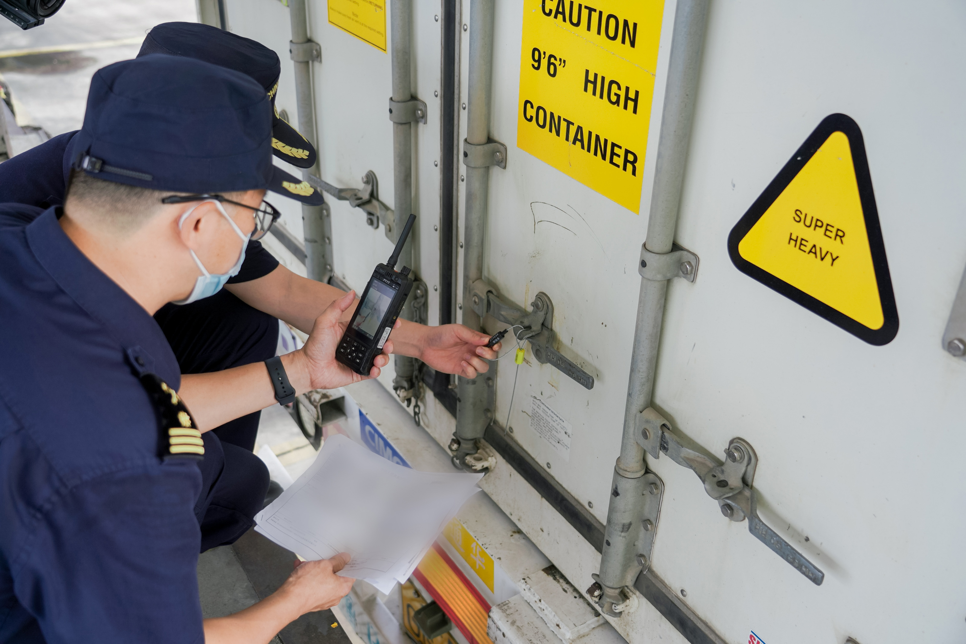 Door-to-door delivery with TIR from China: what’s possible?