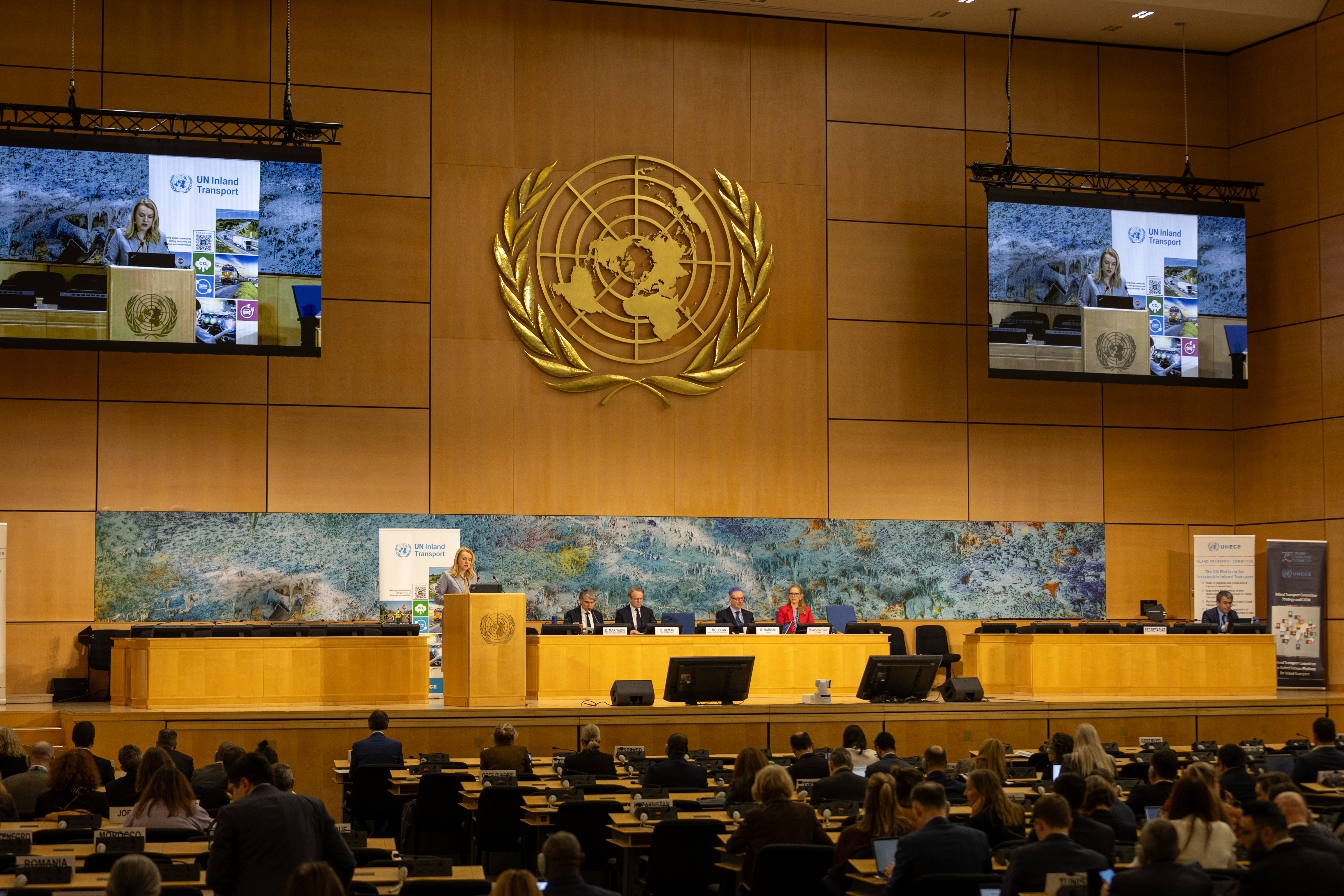 IRU puts trade and borders on agenda at key UN transport discussions