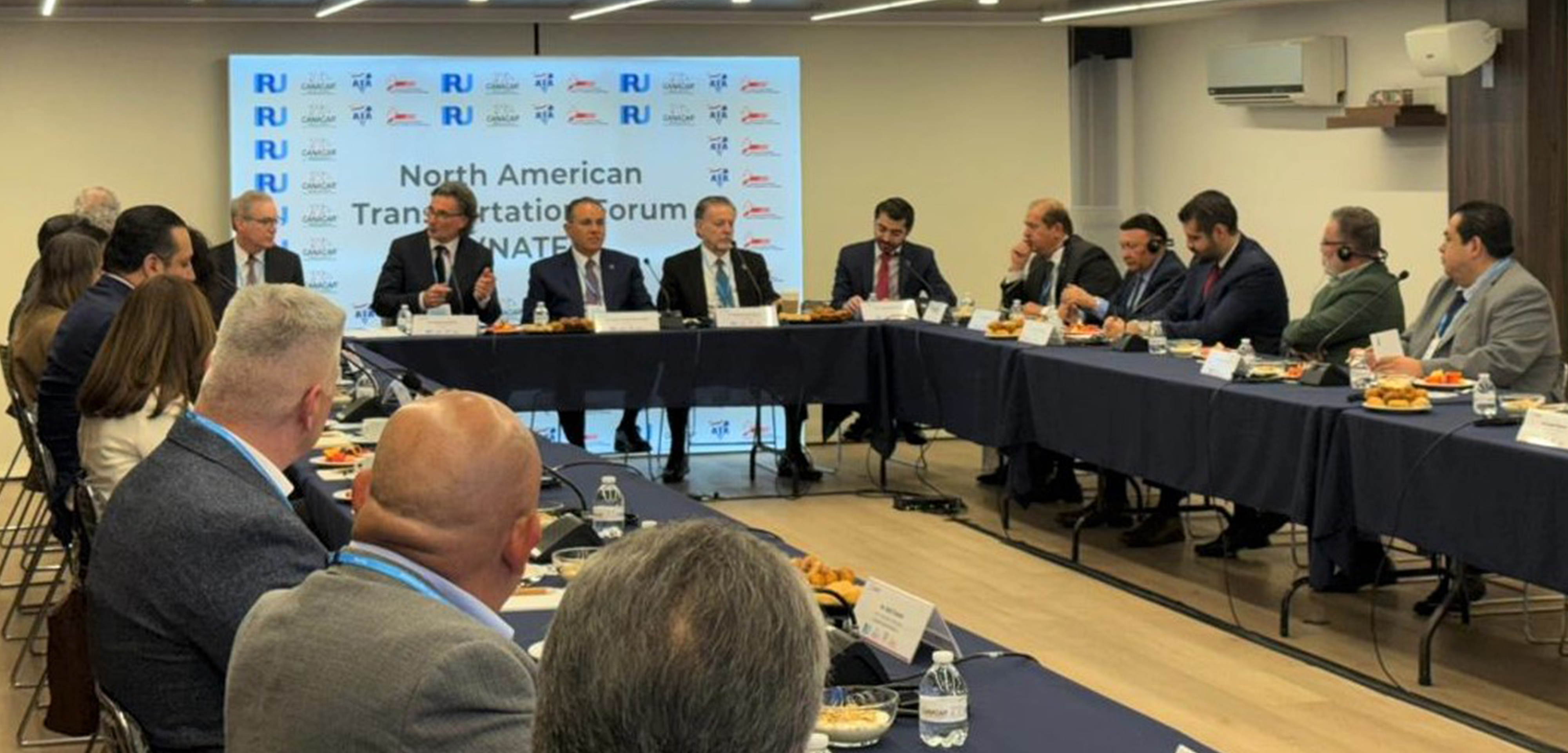 North American trucking chiefs talk as trade agreement revision looms