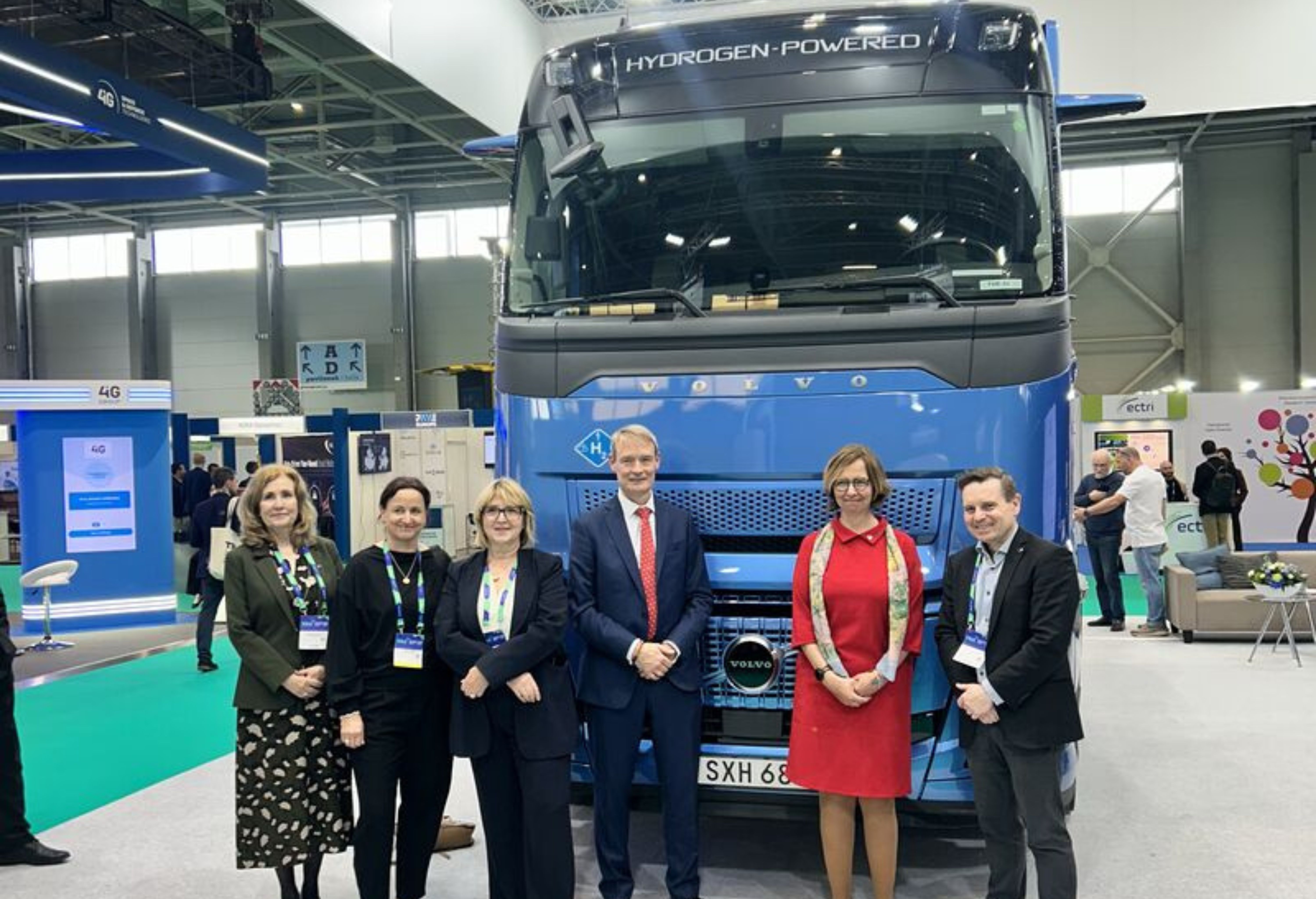 Driving hydrogen and AI mobility innovation