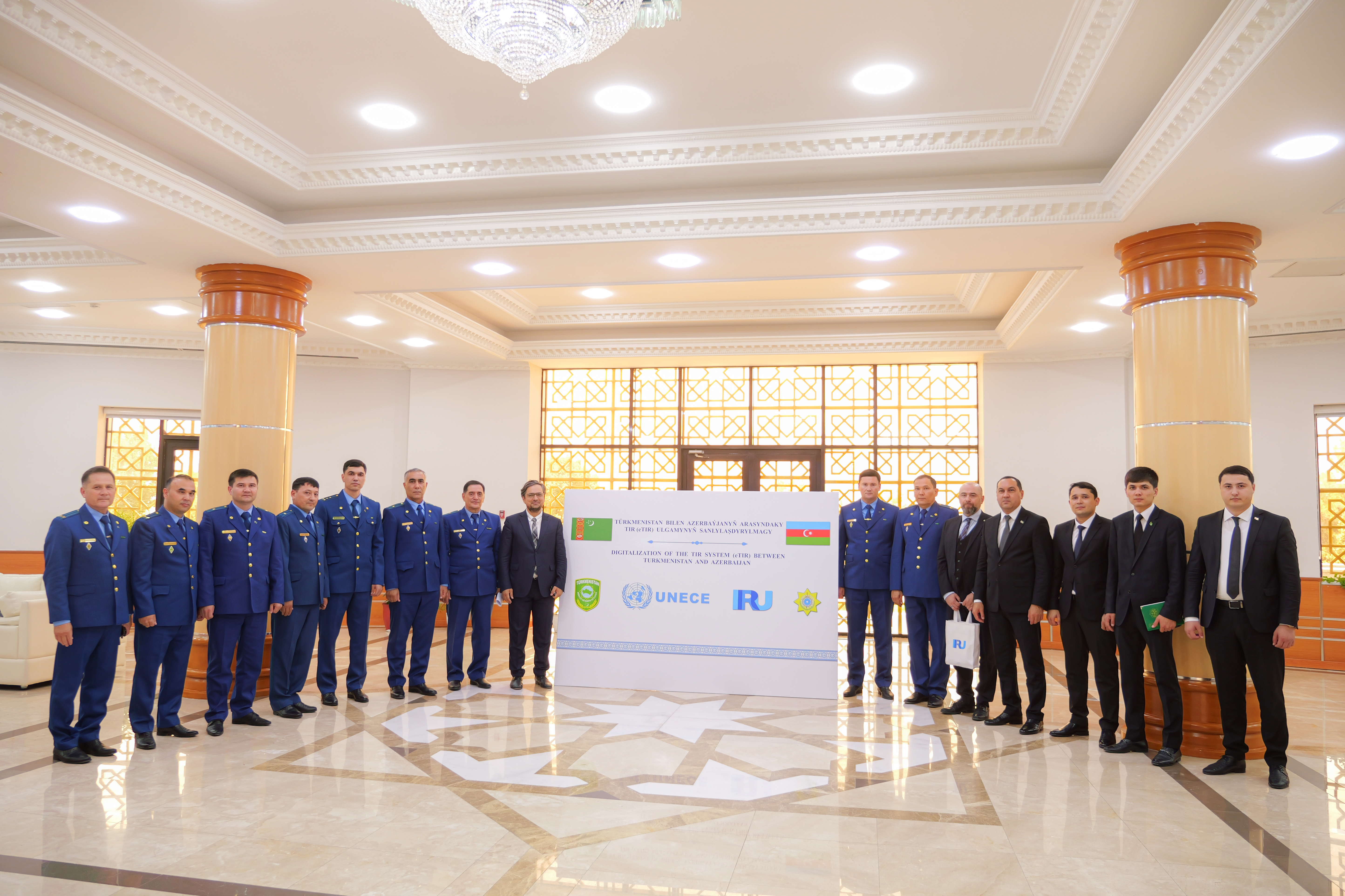 eTIR связывает три страны и Каспийское море, способствуя развитию торговли в рамках &laquo;Среднего коридора&raquo;
