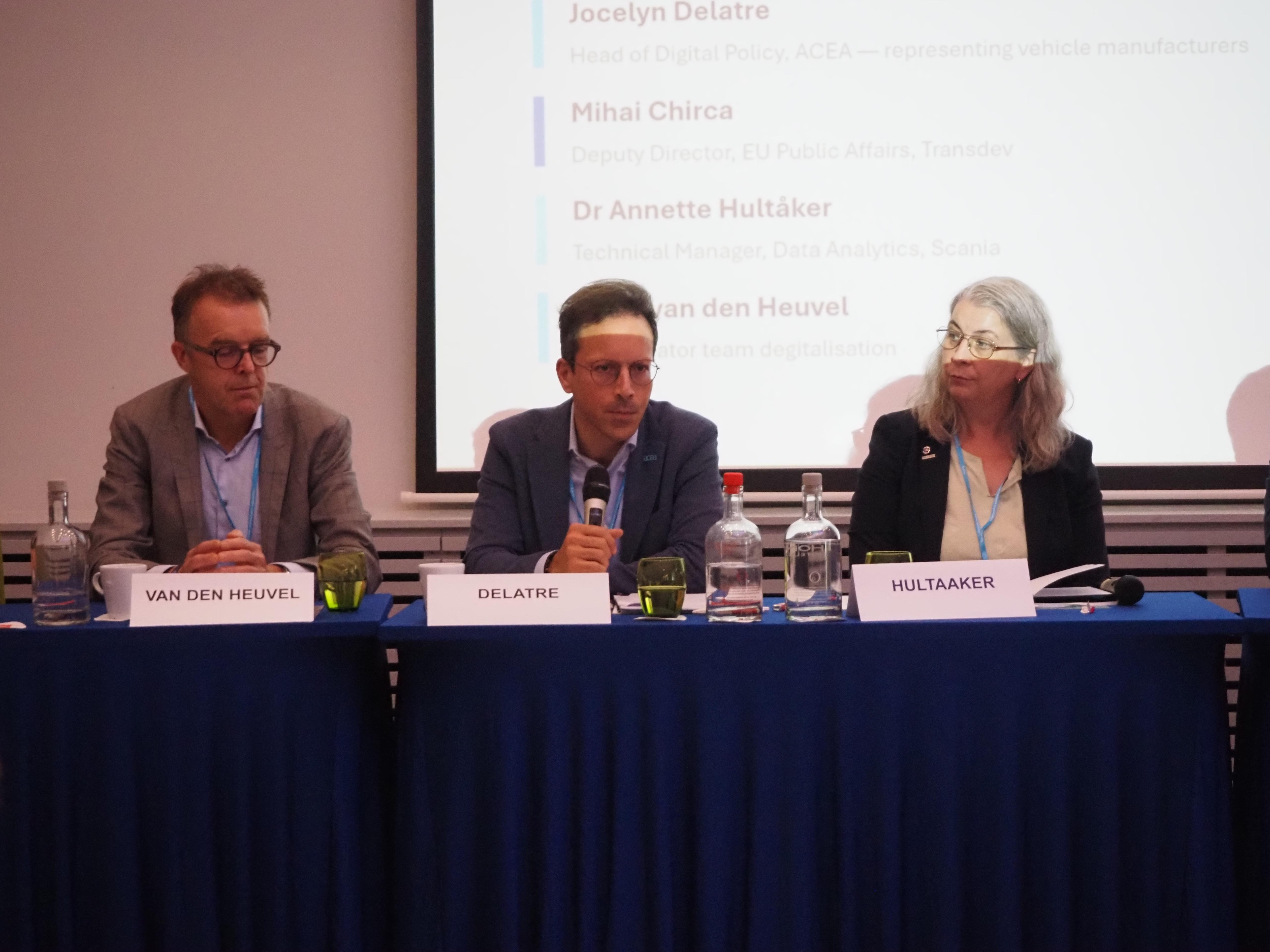 IRU brings OEMs and operators together to advance vehicle data access