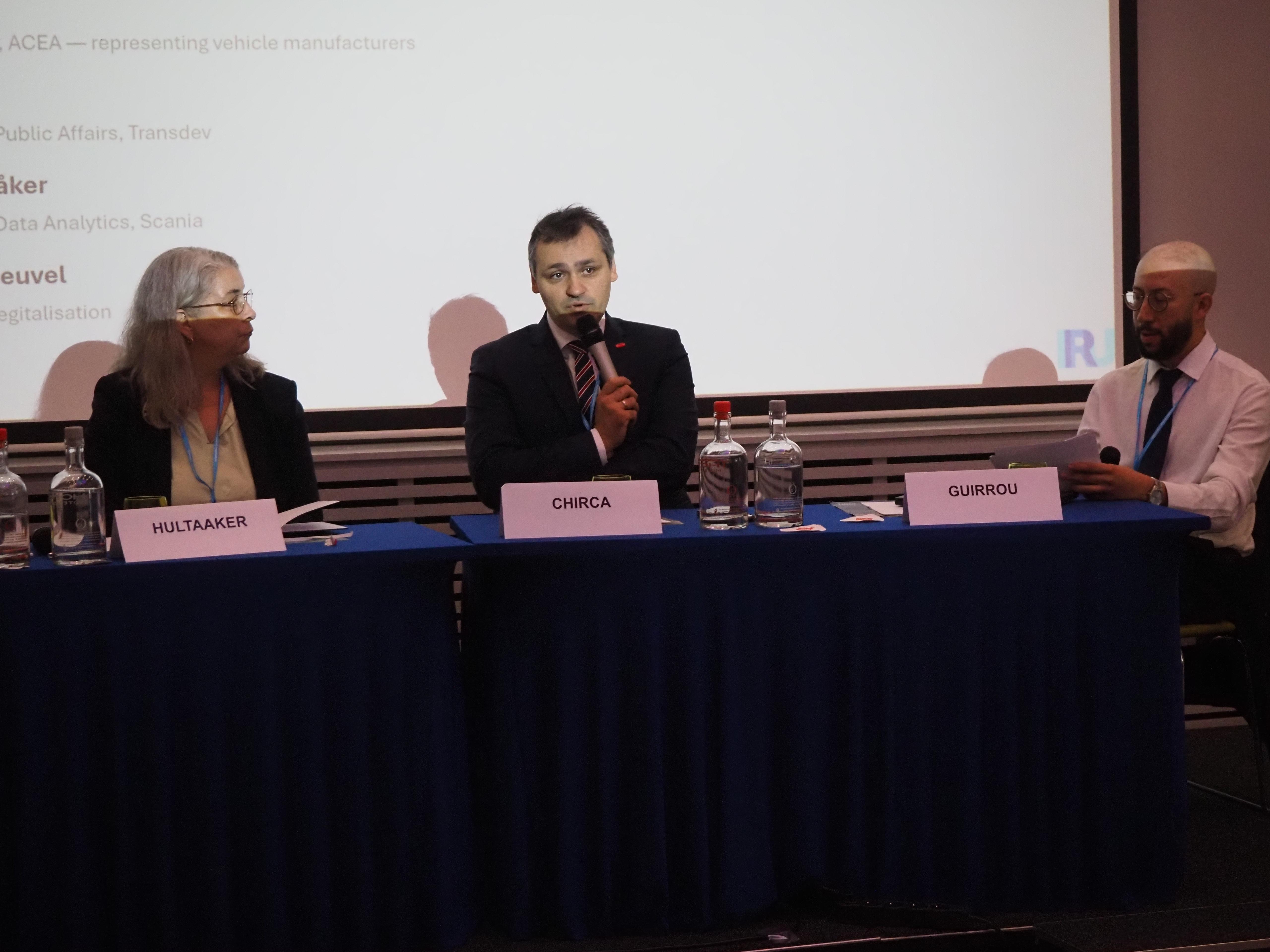 IRU brings OEMs and operators together to advance vehicle data access