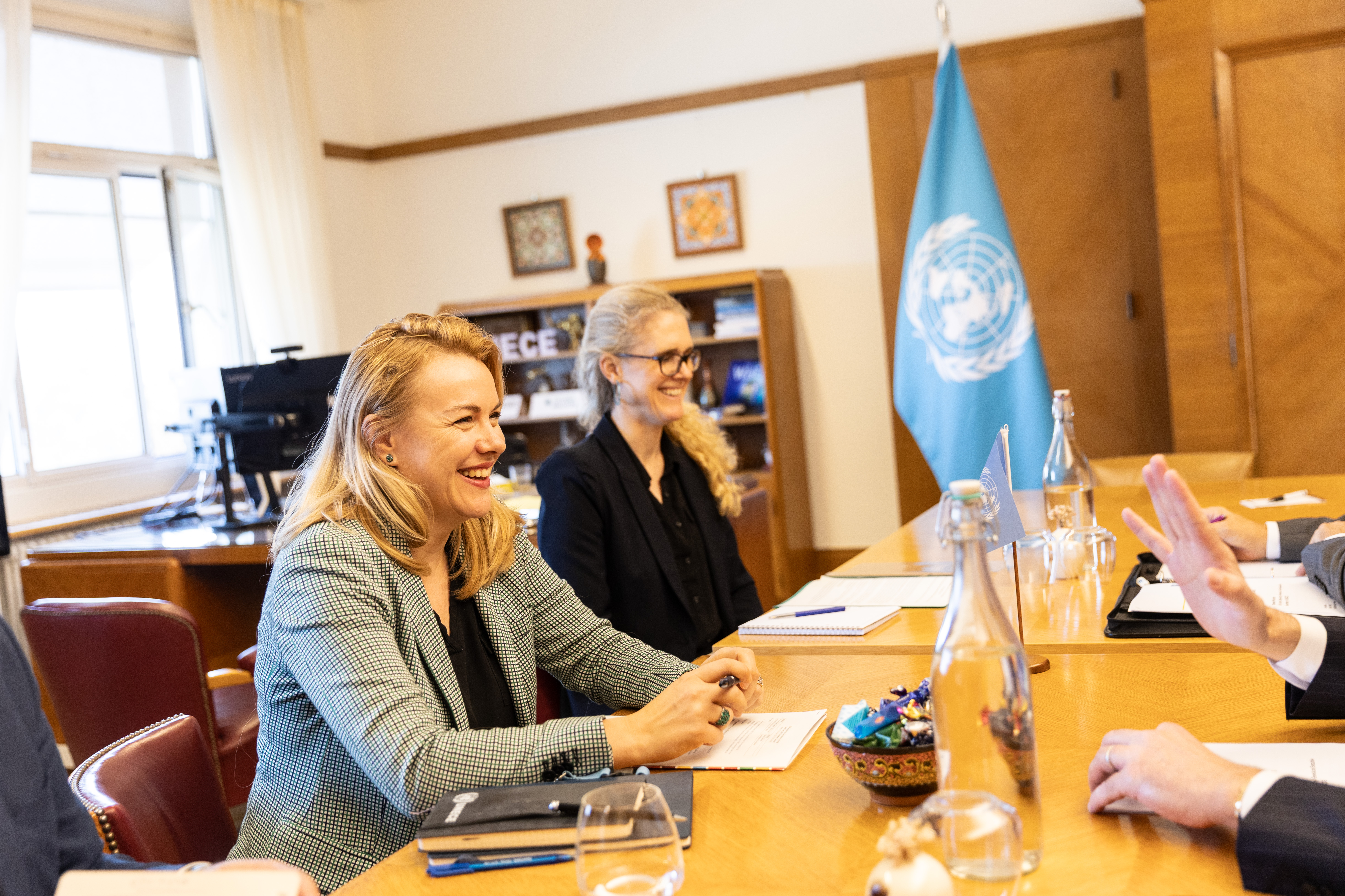 IRU and UNECE eye stronger cooperation on international road transport
