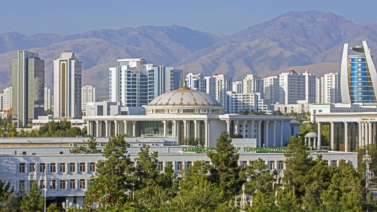 IRU in Turkmenistan following border reopening | IRU | World Road Transport Organisation