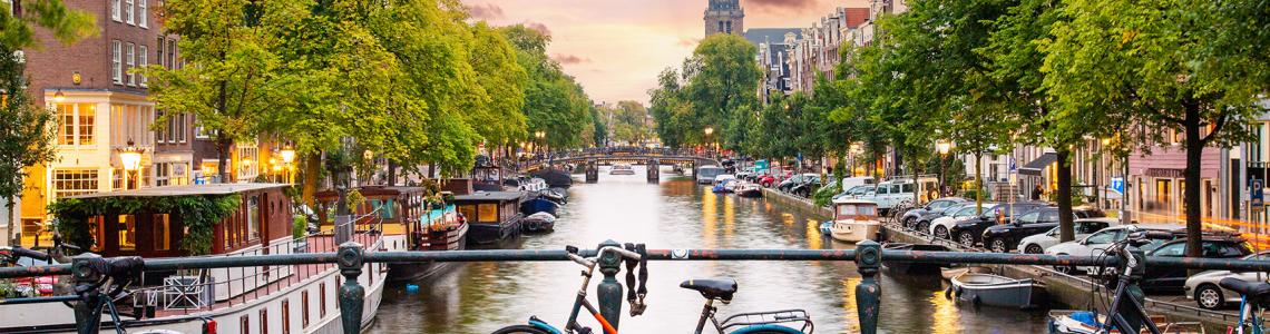 Hydrogen-fuelled Buses and Infrastructure in Europe