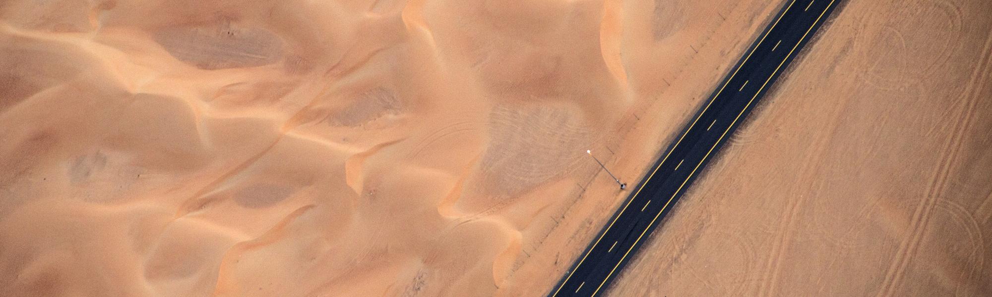 Road in Yemen desert