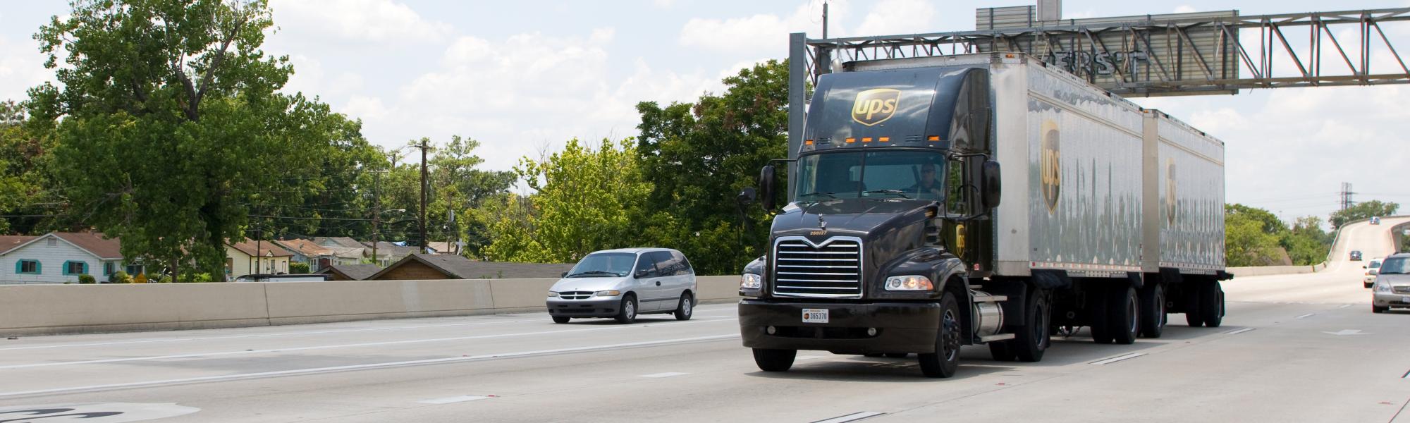 UPS通过节能卡车布局绿色公路货运未来
