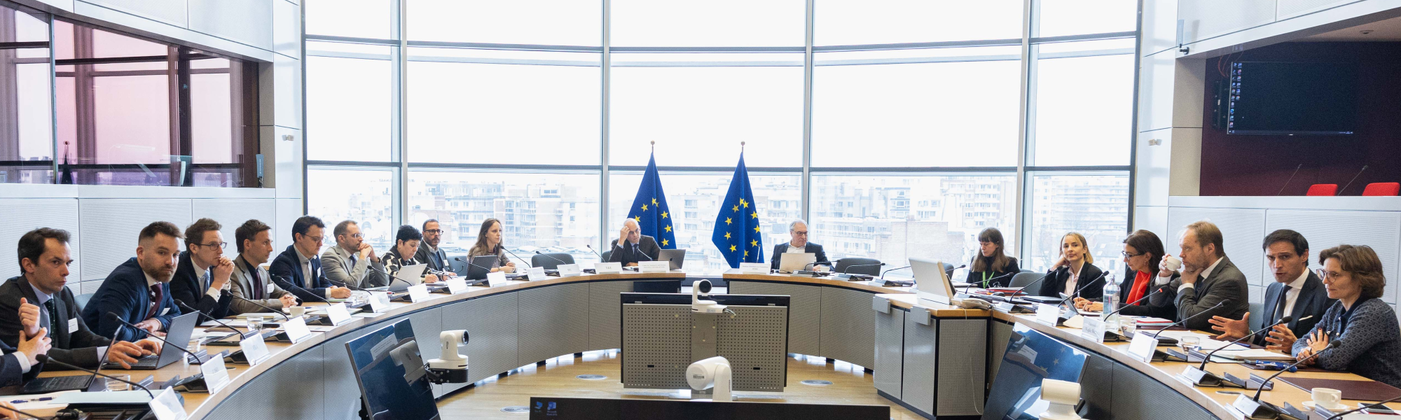 IRU joined the European Commission and industry leaders at the Strategic Dialogue on the Future of the European Automotive Industry today, reinforcing the need for a realistic approach to the clean mobility transition.
