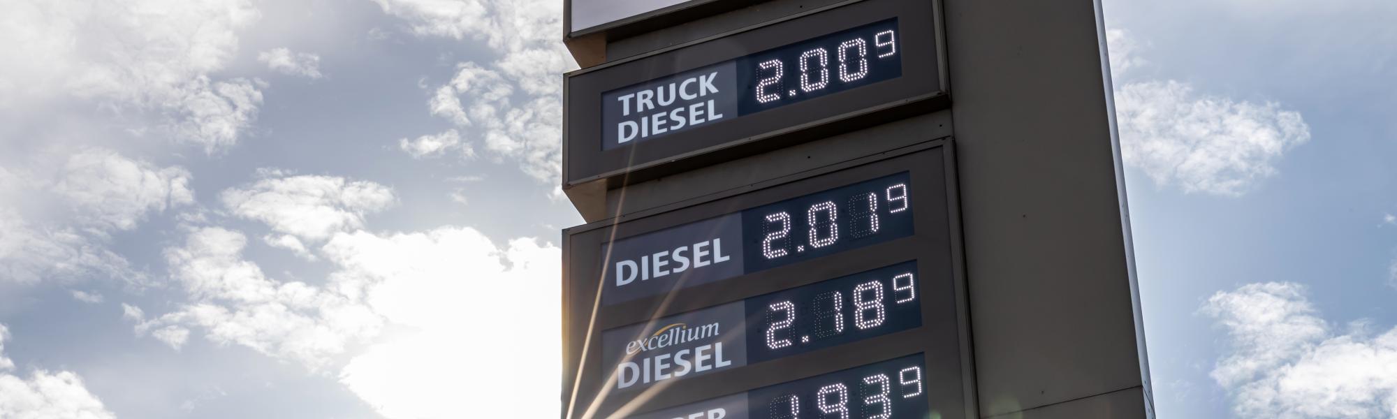 Track daily fuel prices on the IRU Intelligence Platform 