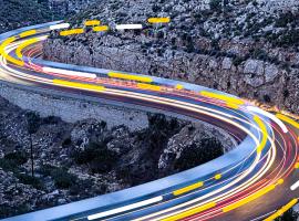IRU sets future direction for road transport in times of economic uncertainty and industry disruption