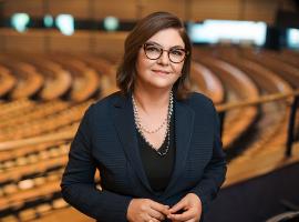 IRU welcomes the appointment of Adina-Ioana Vălean, the new European Transport Commissioner