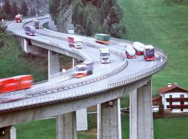 Транзит через Бреннер: транспорт и логистика призывают принять меры