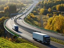 EU countries have started implementing new truck CO₂ tolls. Whether they’re new or additions to existing tolls, they will have a big impact on logistics. What will those be? Axxès and DKV Mobility uncovered them for us at our recent webinar.