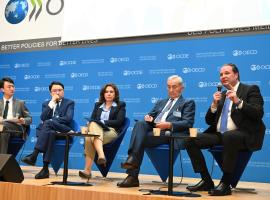 IRU President shares model corridor vision at OECD–ITF event
