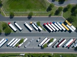EU urged to scale up safe truck parking network