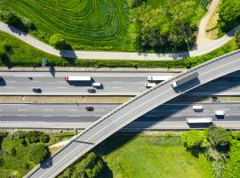 Intermodality fuels IRU Green Compact Roundtable exchange at LKW Walter 