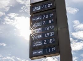 Track daily fuel prices on the IRU Intelligence Platform 