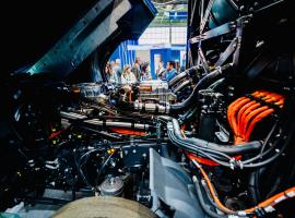 Driving hydrogen and AI mobility innovation