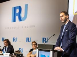 Новый Генеральный секретарь IRU Хабиб Турки принимает руководство