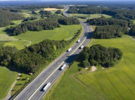 Grids, affordable energy, financing: what road transport needs to go green