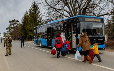 IRU passenger transport members kick off Ukraine action for refugees