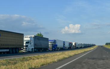 Ukraine: IRU calls on European Commission to ease border jams with TIR