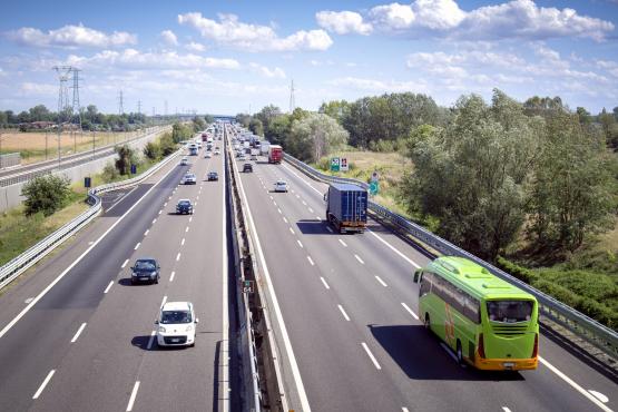 Decarbonising EU road transport: Solutions for 2030 and beyond