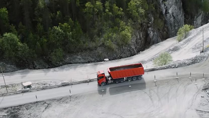 Volvo Trucks commercial autonomous transport solution