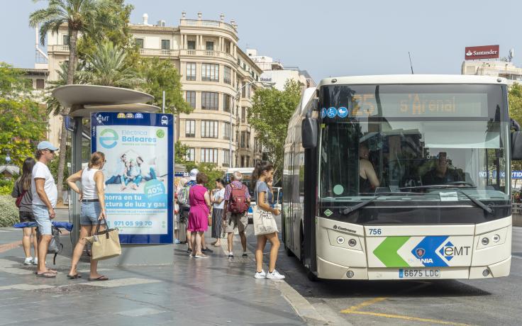 EU must act now on driver shortages to safeguard public transport | IRU ...