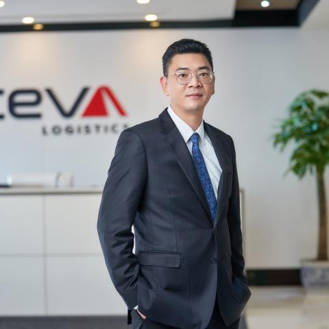 Kelvin Tang