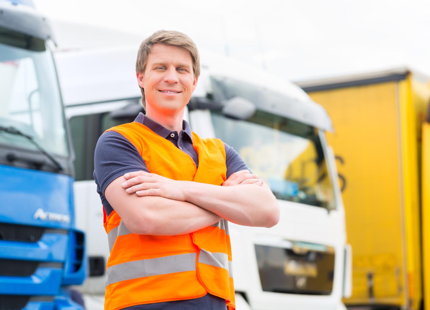 перевозка грузов. рабочие транспортные компании. рабочие транспортные компании. грузчик строительных материалов. грузчик экспедитор.